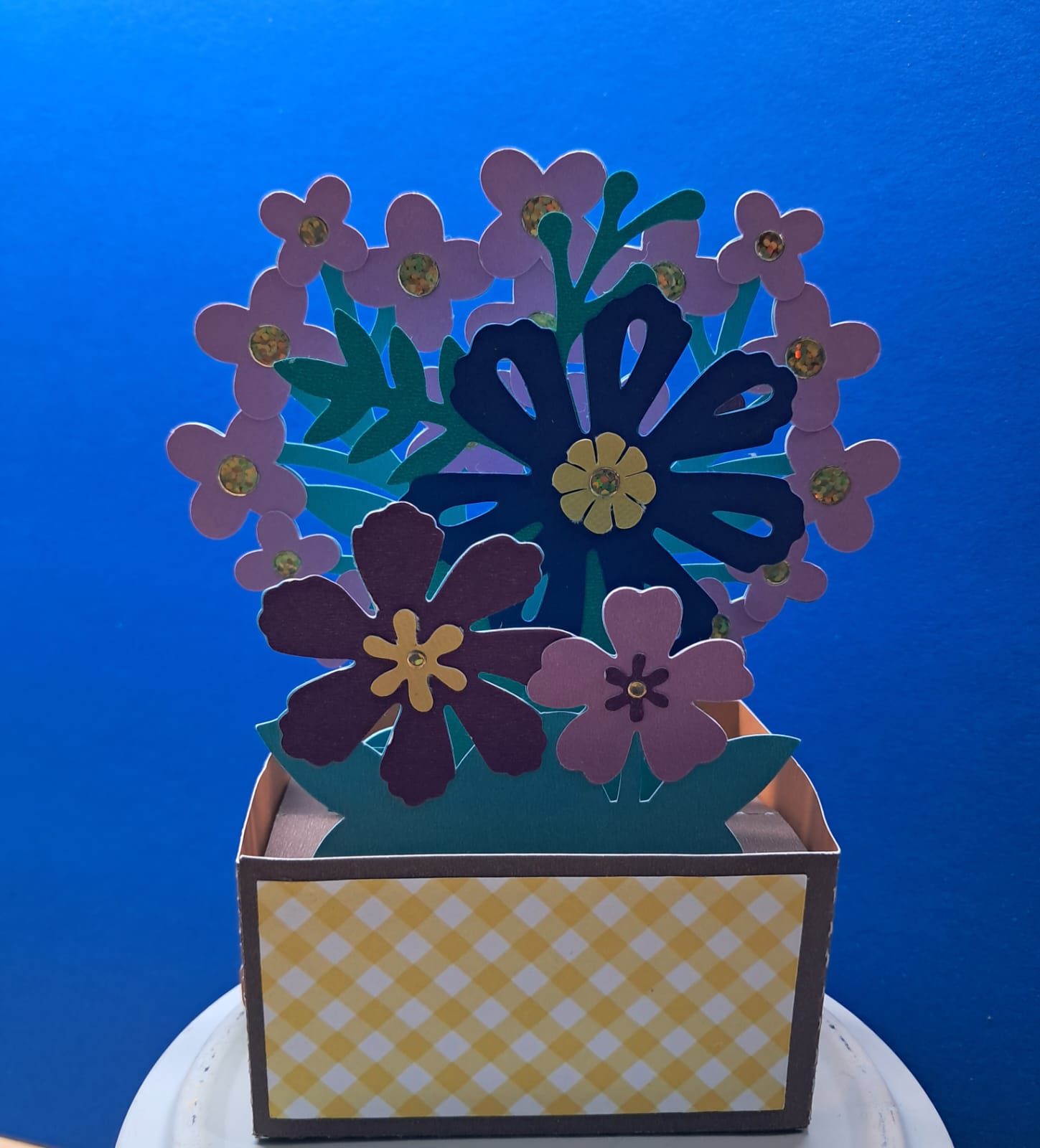 3D pop-up Mother's Day card with floral design